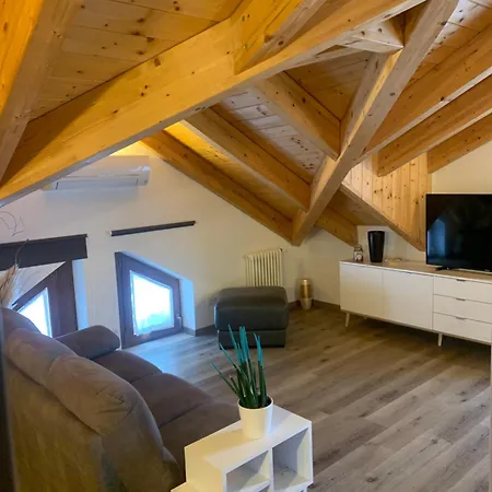 Chalé La Mansarda Nel Borgo *